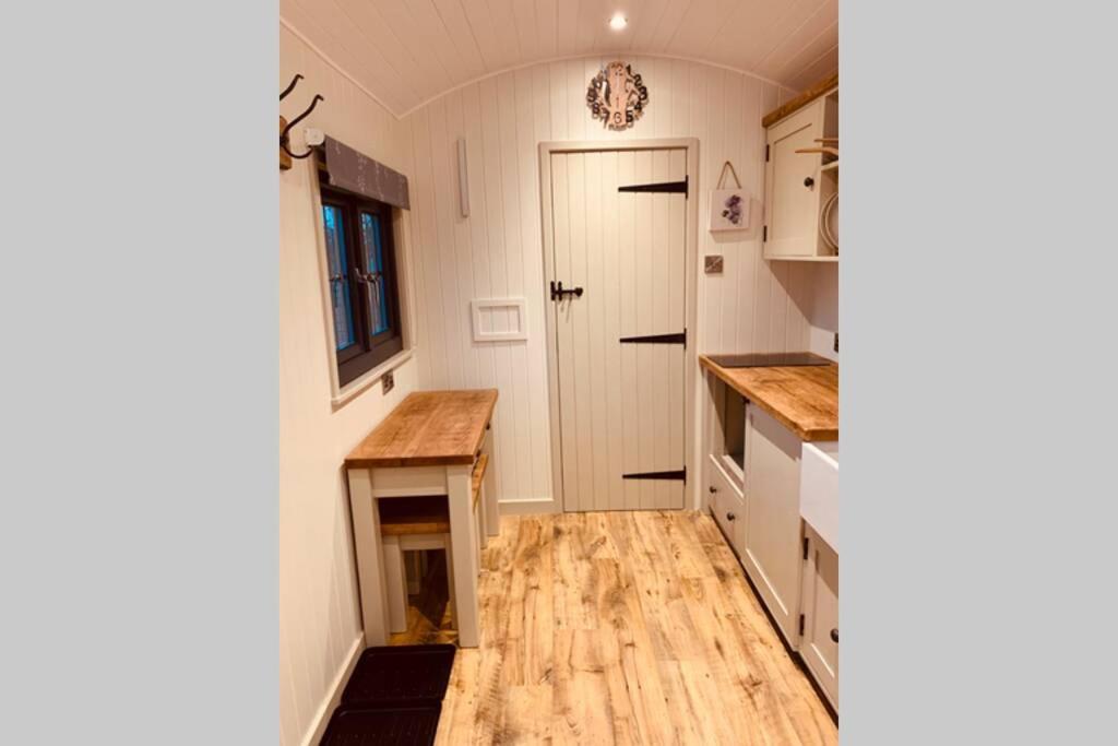 Llanddwywe Lle Mary - Beautiful Views, Hot Tub, Secluded, Dog Welcome, Barmouth מראה חיצוני תמונה